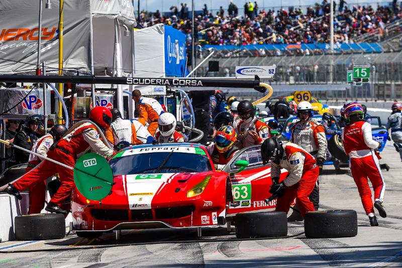 Christina Nielsen og holdkammerat Alessandro Balzan fik sammen med deres team Scuderia Corsa
