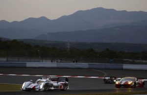 Audi R18 e-tron quattro #2 (Audi Sport Team Joest), Loïc Duval (F), Tom Kristensen (DK), Allan McNish (GB)