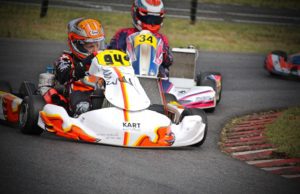 Dansk Super Kart får tv-aftale for 2020 Dansk kartingsport topklasse, Dansk Super Kart, får tv-aftale for 2020. Det sker efter DASU har indgået aftale med tv-kanalen SPORT LIVE om transmission fra de i alt fem weekender, hvor Dansk Super Kart-mesterskabet er på banerne landet over. Første gang tv-seerne kan møde kartingsporten på skærmen er den 25.-26. april, når DASU-klubben GGK i Grindsted lægger asfalt til DSK 1.