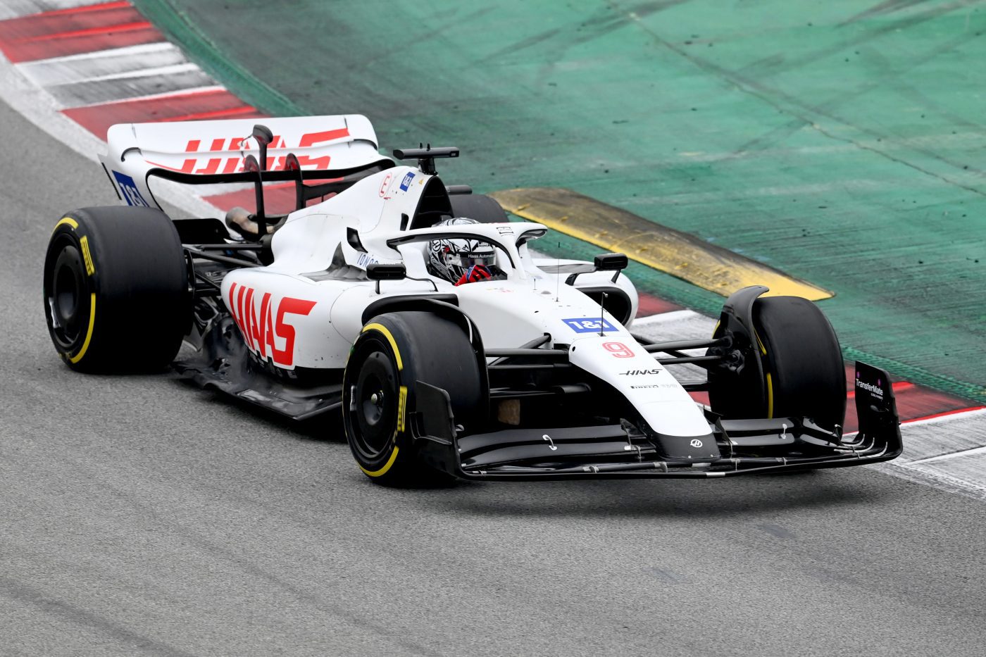 Haas VF-22