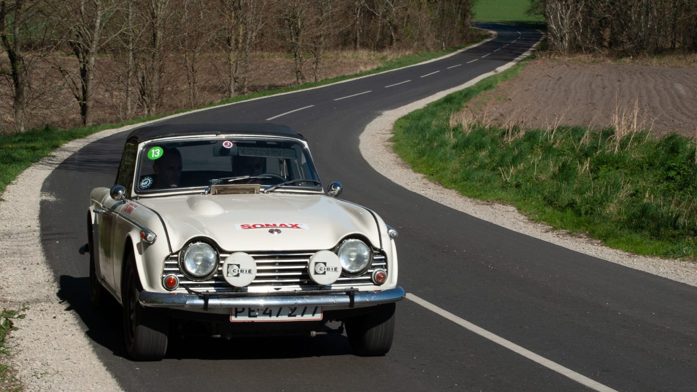 Vindere af Elite-klassen, Lars Hjorth og Simon Hjorth, Triumph TR4A, årg. 1966, Foto: Viggo Johansen, rallypics.dk