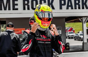 Det blev til en varm og lærerig debutweekend for Mikkel Gade, som i weekenden byttede sin racersimulator for et rigtigt racersæde i Skip Barber Formula Race Series på Lime Rock Park i USA.