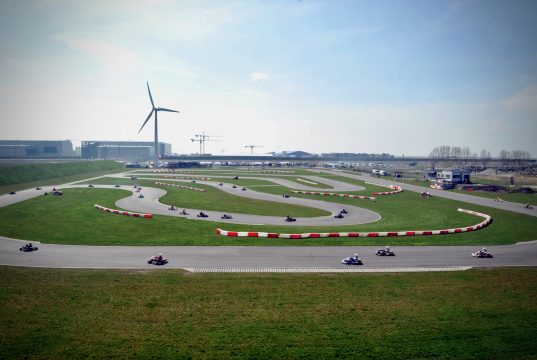 Når det i juni går løs med tredje afdeling af FIA Karting European Championship på lollandske Rødby Karting Ring, så bliver det forhåbentligt med masser af tilskuere til de spændende race – støtte sikrer blandt andet tribuner til den største begivenhed på dansk grund.