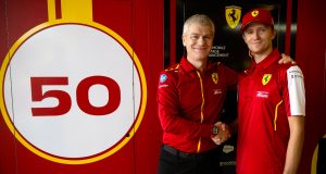 Nicklas Nielsen fortsætter som fabrikskører hos det berømte italienske mærke, som har indgået en flerårig aftale med den danske Le Mans-vinder.