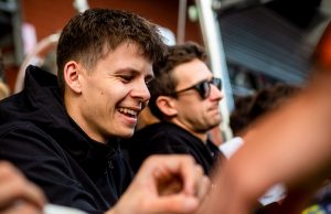 12 vilde timer: Bastian Buus skyder sæsonen i gang på Bathurst