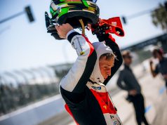 Frederik Schandorff leverede et stærkt comeback i tredje afdeling af IMSA-mesterskabet på gadebanen i Long Beach, hvor danskeren sikrede en fjerdeplads med Inception Racing.
