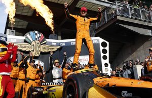 Christian Lundgaard sejrer på Indy Road Course!