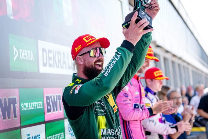 Nicki Thiim sikrede historisk DTM-podie for Aston Martin