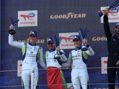 Nyt podium og mesterskabsføring til Mikkel Gaarde Pedersen Mikkel Gaarde Pedersen kom på Imola for anden gang i denne sæson på podiet efter en afdeling af European Le Mans Series, og sammen med sine to teamkammerater – Jose Fernandes Cautela og Alvise Rodella – er han nu tilbage i toppen af tabellen. Men situationen for trioen var en helt anden, da løbsweekenden begyndte i Italien.