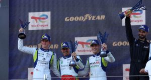 Mikkel Gaarde Pedersen kom på Imola for anden gang i denne sæson på podiet efter en afdeling af European Le Mans Series, og sammen med sine to teamkammerater – Jose Fernandes Cautela og Alvise Rodella – er han nu tilbage i toppen af tabellen. Men situationen for trioen var en helt anden, da løbsweekenden begyndte i Italien.