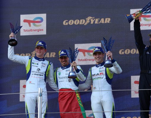 Mikkel Gaarde Pedersen kom på Imola for anden gang i denne sæson på podiet efter en afdeling af European Le Mans Series, og sammen med sine to teamkammerater – Jose Fernandes Cautela og Alvise Rodella – er han nu tilbage i toppen af tabellen. Men situationen for trioen var en helt anden, da løbsweekenden begyndte i Italien.