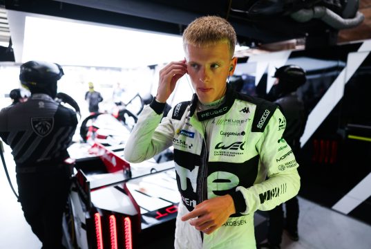 Regndans i Japan: Malthe jagter VM-topplacering på Fuji
