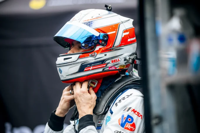 IMSA: Mikkel Jensen sendt ud af kampen på Indianapolis