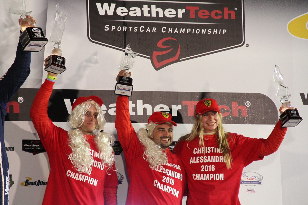 Christina Nielsen skrev sig ind i motorsportshistorien, da hun lørdag aften dansk tid vandt det amerikanske IMSA mesterskab i GTD klassen