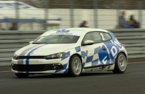 Kendte åbner DTC serien med mini Le Mans