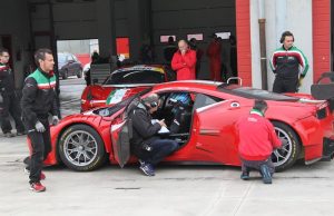 Billedtekst: Dennis Lind i Ferrari 458 Italia GT3 ved en test på Imola i marts måned. Foto: Jan Kaiser