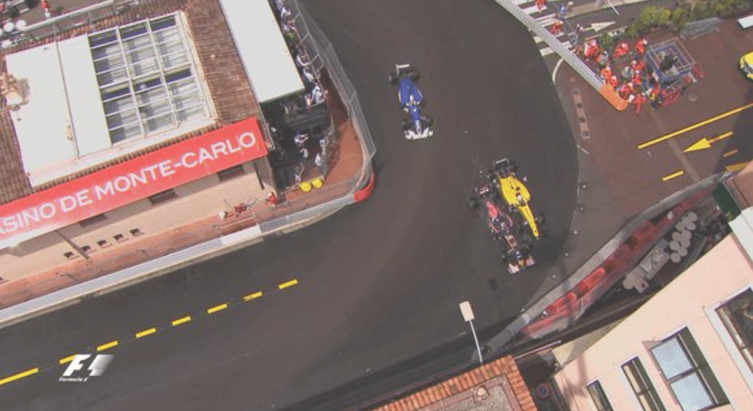 Kvyat kører Kevin Magnussen af banen i Monaco 2016